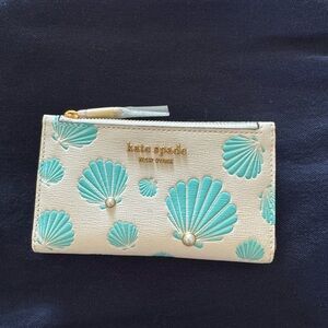 NWT Kate Spade Shell Print Wallet